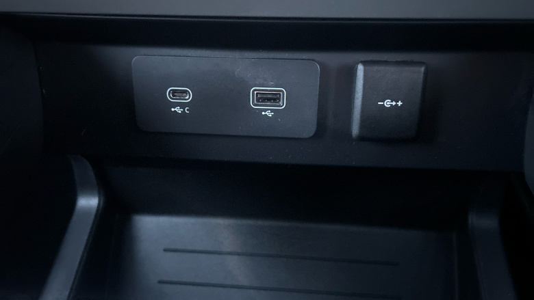 Land Rover Defender 3.0 D250 X-Dynamic HSE 110 5dr Auto Diesel Estate